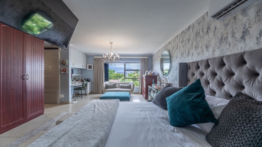 5 Bedroom Property for Sale in Flamingo Vlei Western Cape